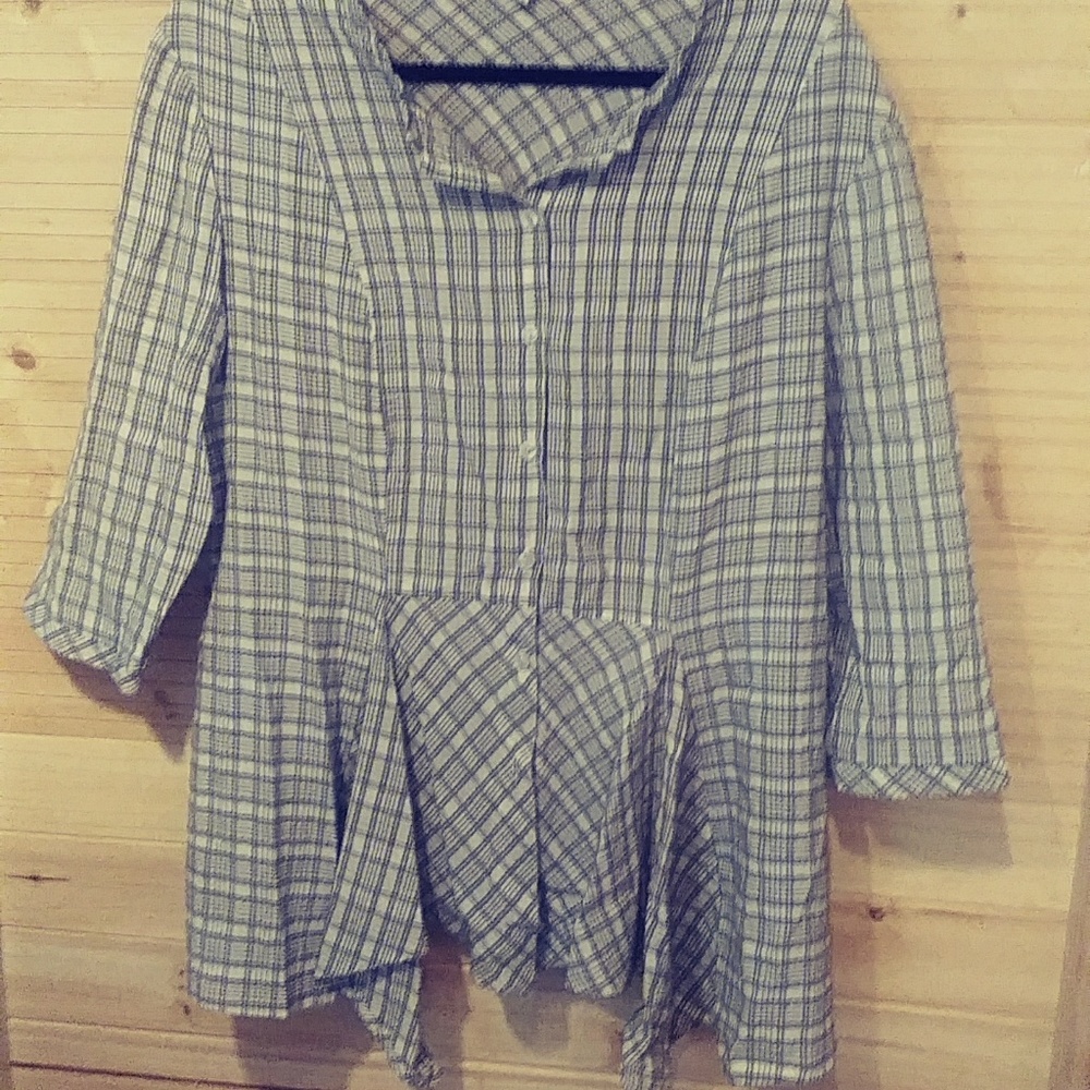 Niche tunic top xl